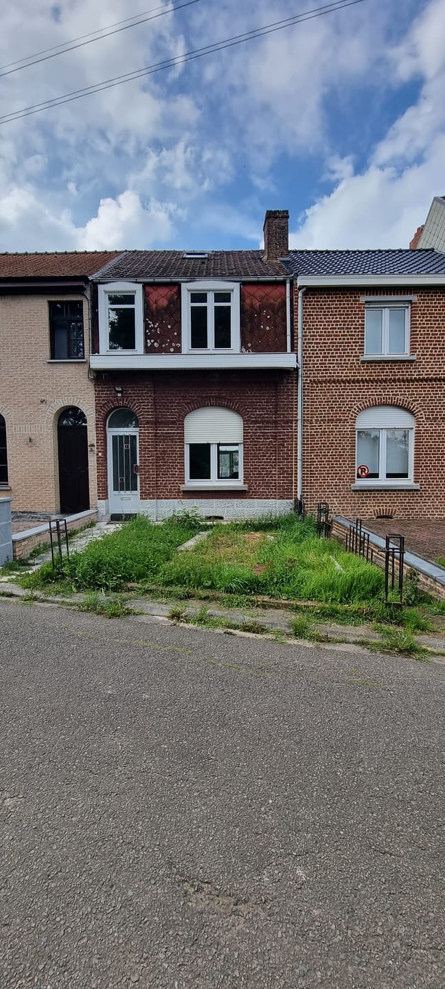 Maison bel-étage 3 chambres avec grand jardin à Braine-le-Château – 1350 €